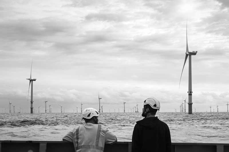 The frontier between fixed and floating foundations in offshore wind